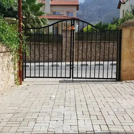 3 Bedroom With Private Pool In Catalkoy, Kyrenia With Mountain View * Kyrenia (Northern Cyprus)