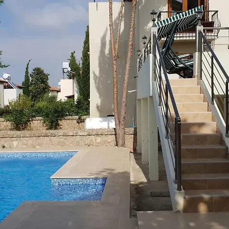 וילה 3 Bedroom With Private Pool In Catalkoy, Kyrenia With Mountain View *