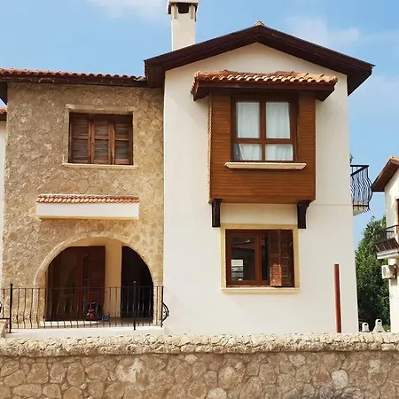Villa 3 Bedroom With Private Pool In Catalkoy, Kyrenia With Mountain View