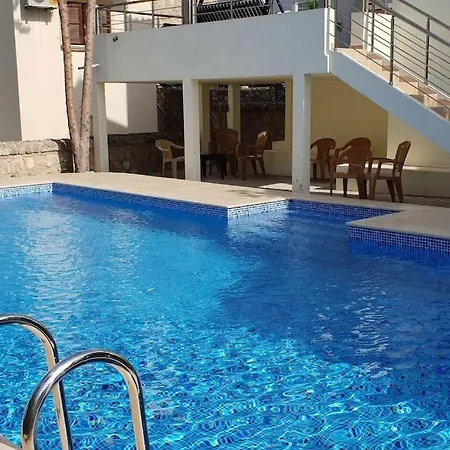 Willa 3 Bedroom With Private Pool In Catalkoy, Kyrenia With Mountain View *
